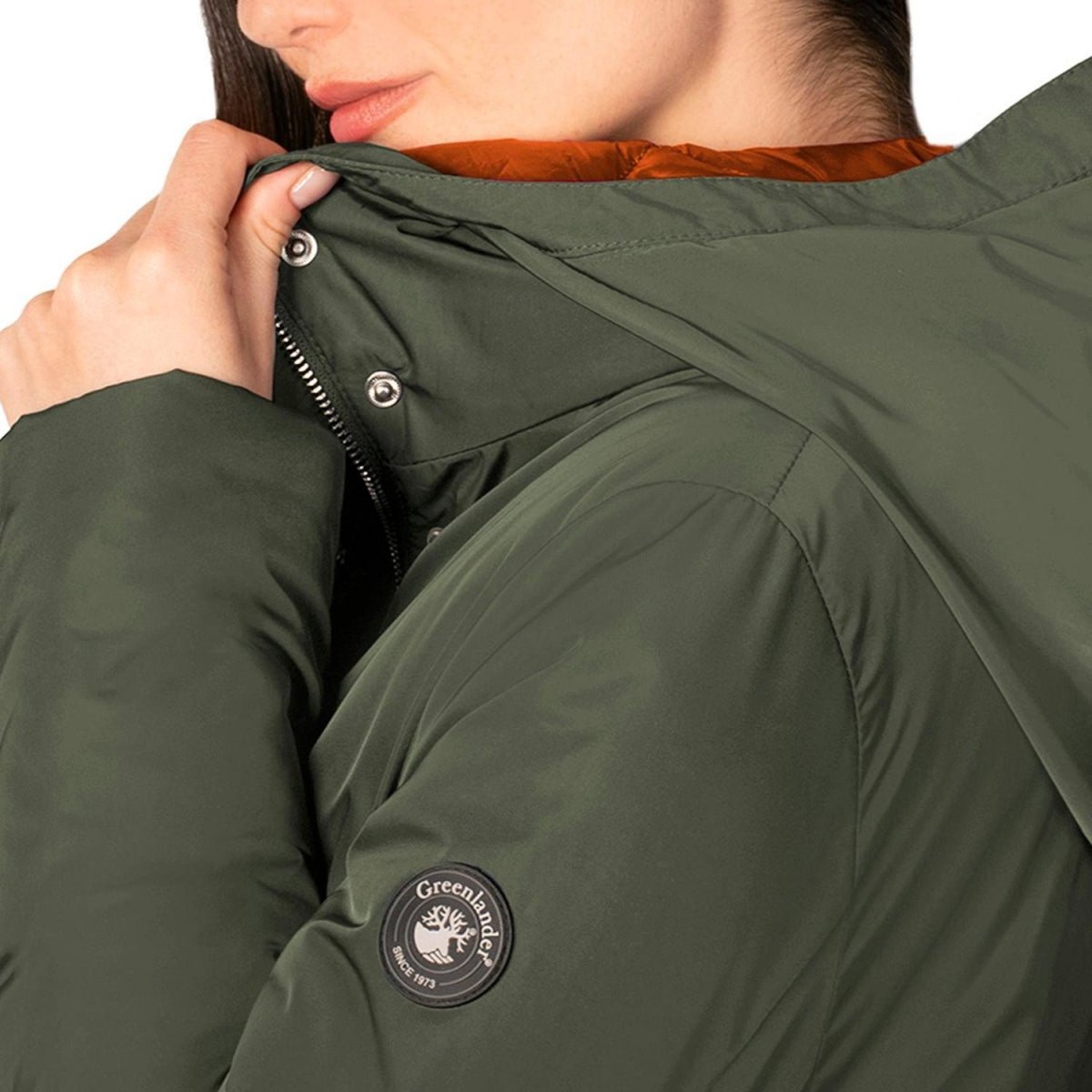 Chamarra Con Gorro Fijo y Forro Capitonado en Contraste Greenlander Mujer - Greenlander