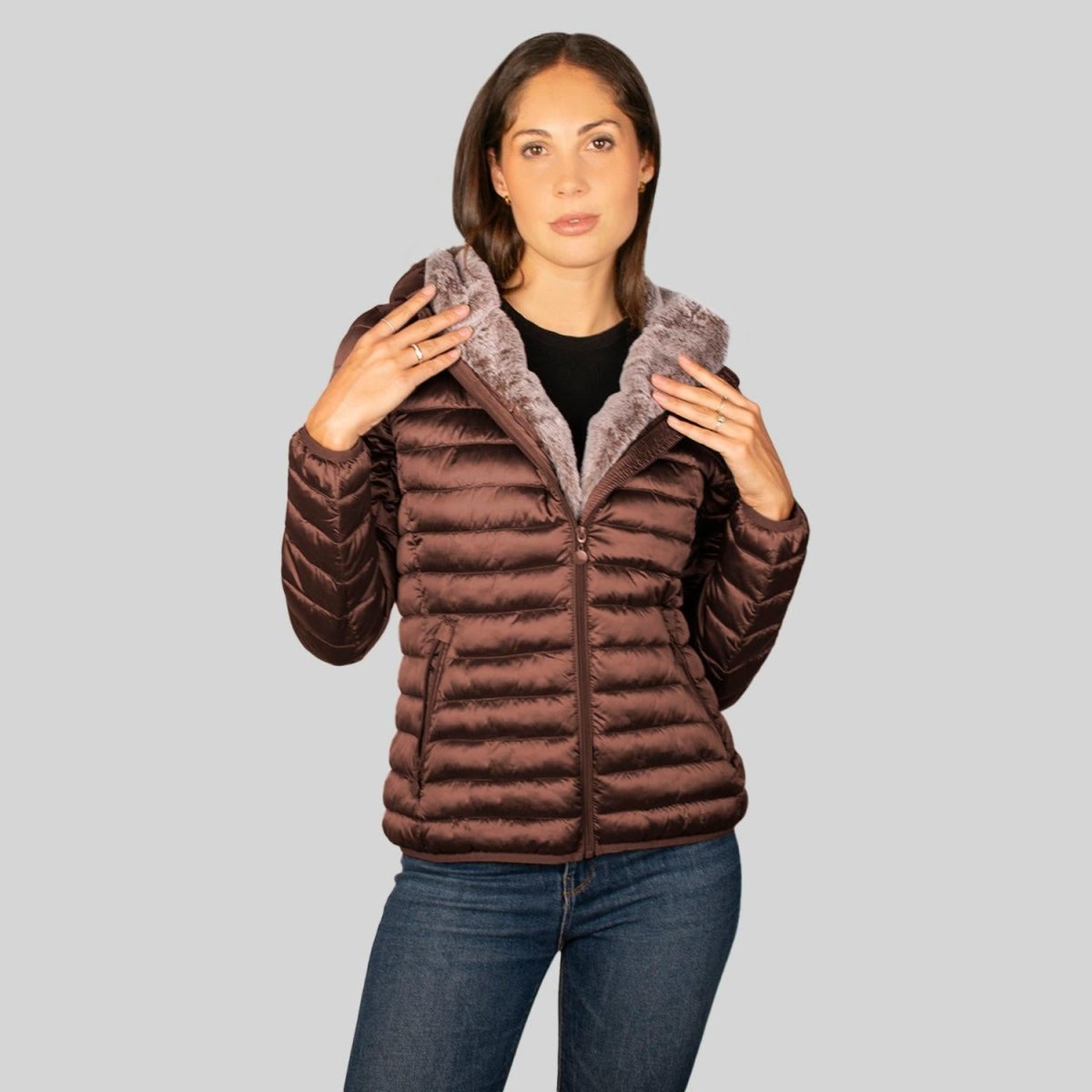 Chamarra Para Mujer Capitonada Con Gorro - Greenlander