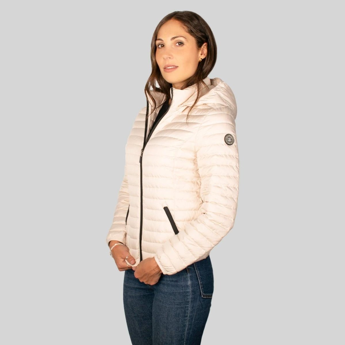 Chamarra Para Mujer Capitonada Con Gorro - Greenlander