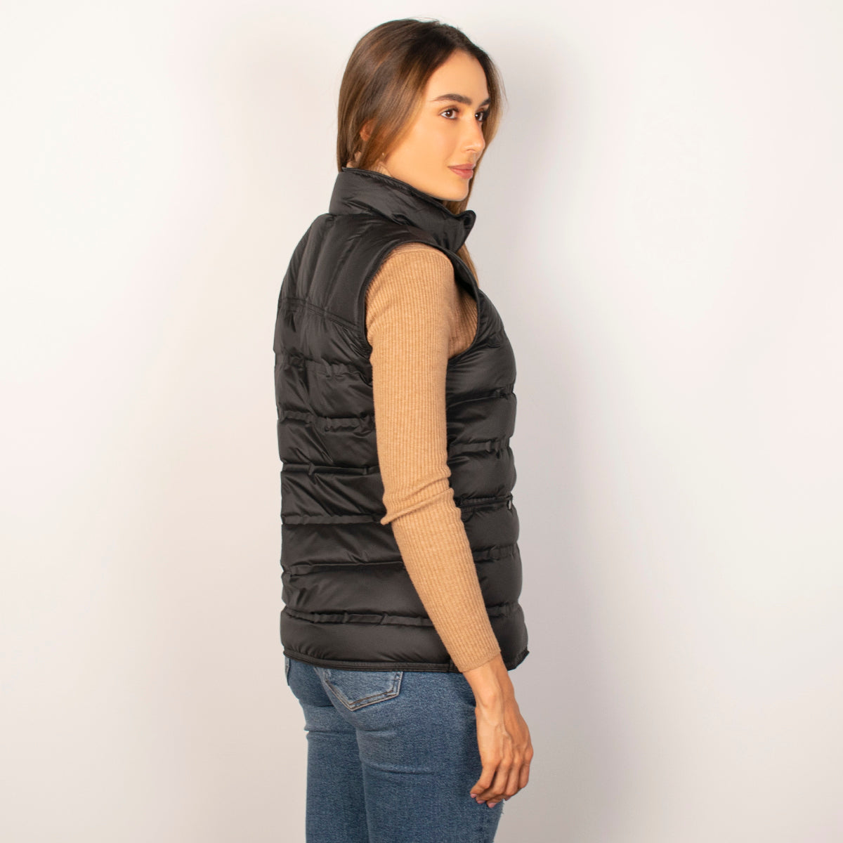 Chaleco Para Mujer Capitonado De Pluma Y Cuello Alto