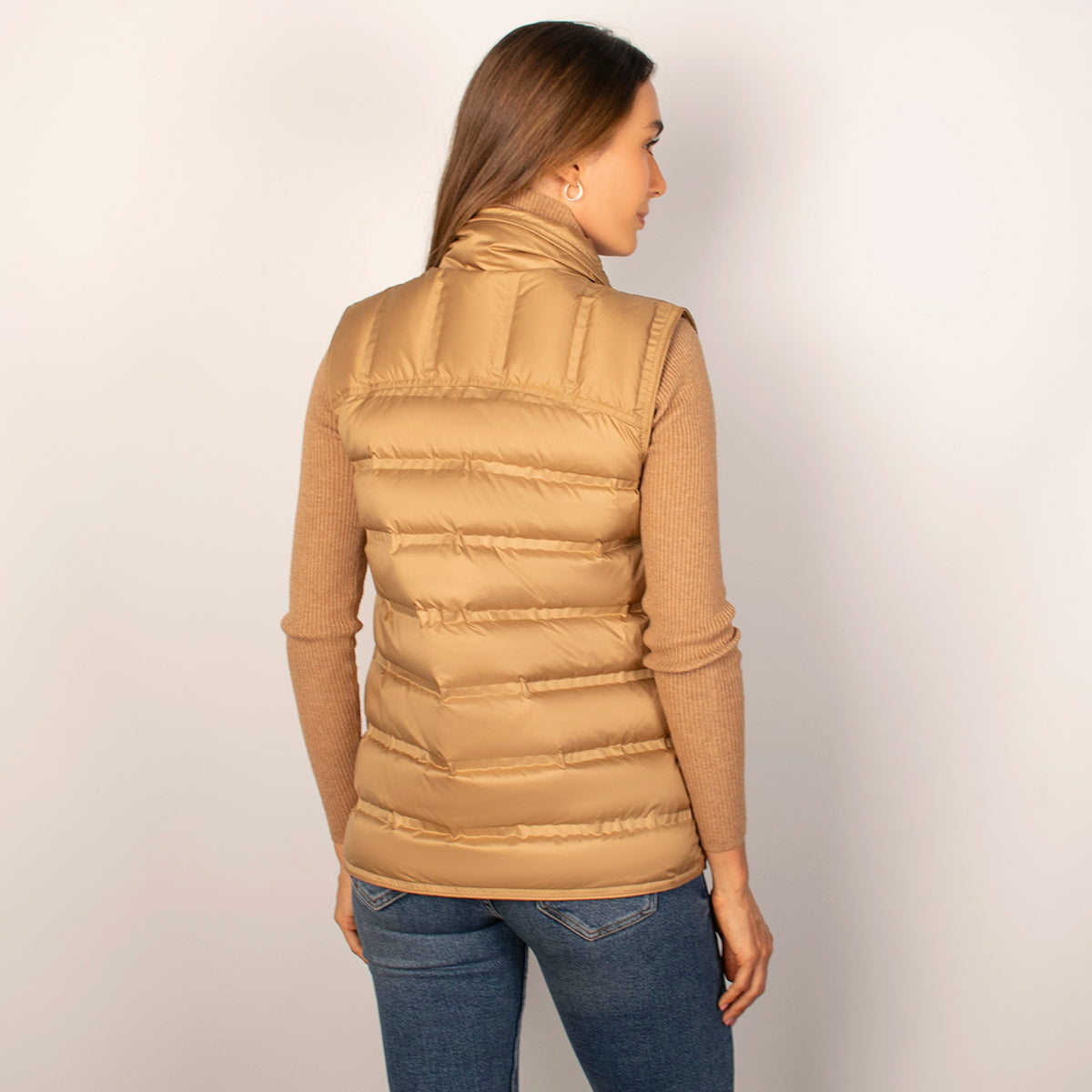 Chaleco Para Mujer Capitonado De Pluma Y Cuello Alto