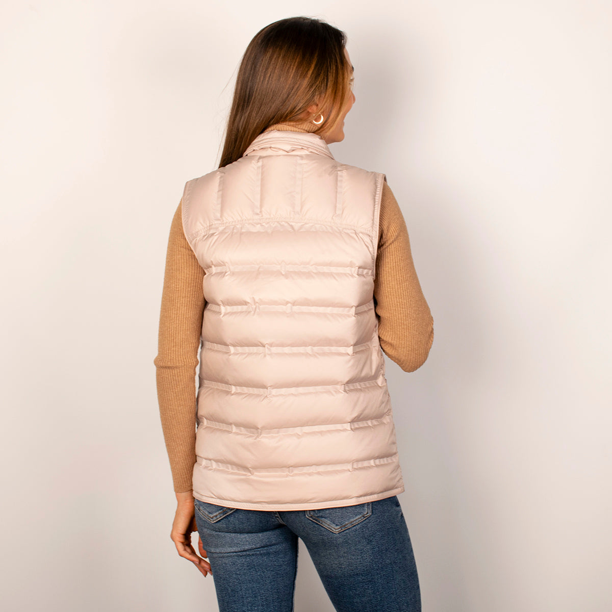 Chaleco Para Mujer Capitonado De Pluma Y Cuello Alto
