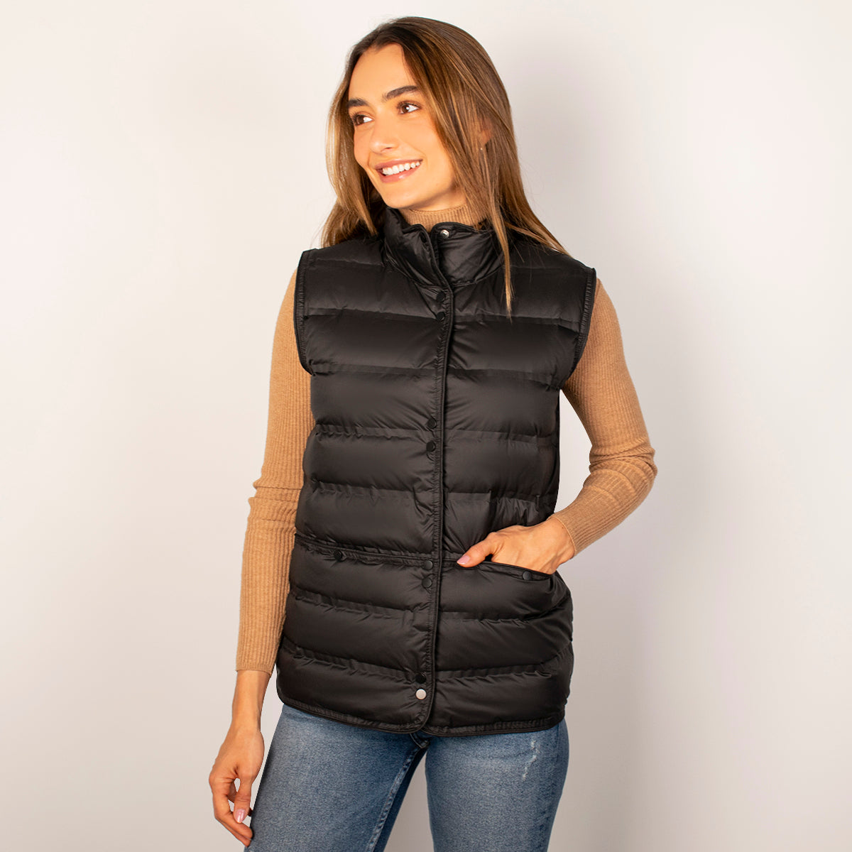 Chaleco Para Mujer Capitonado De Pluma Y Cuello Alto