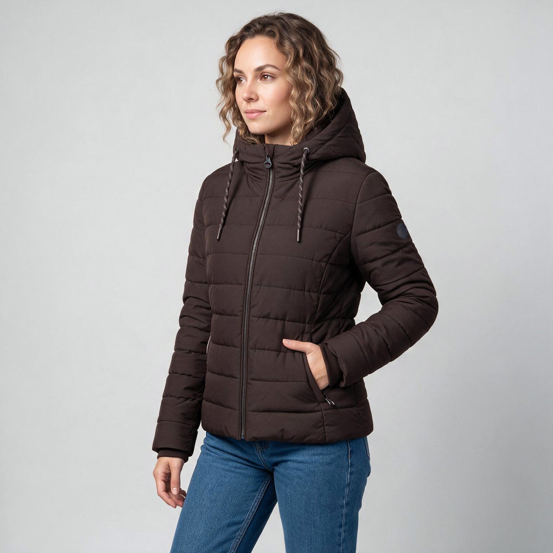 Chamarra Acolchada para Mujer con Capucha Ajustable | Greenlander