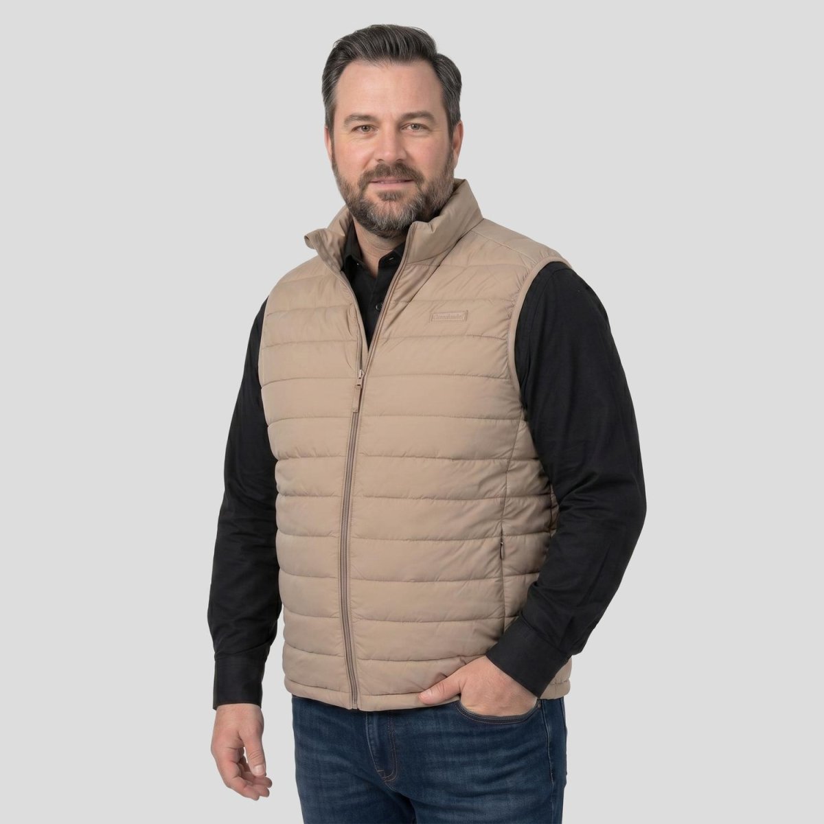 Chaleco capitonado plus size para hombre con bolsas ocultas a los costados Greenlander - Greenlander