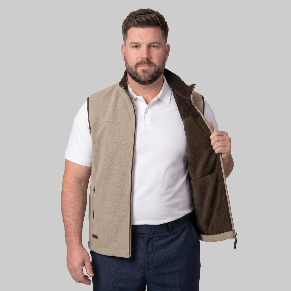 Chaleco fleece plus size para hombre con bolsas al costado y forro de fur Greenlander - Greenlander