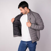 Chamarra capitonada para hombre con bolsa en pecho Greenlander - Greenlander