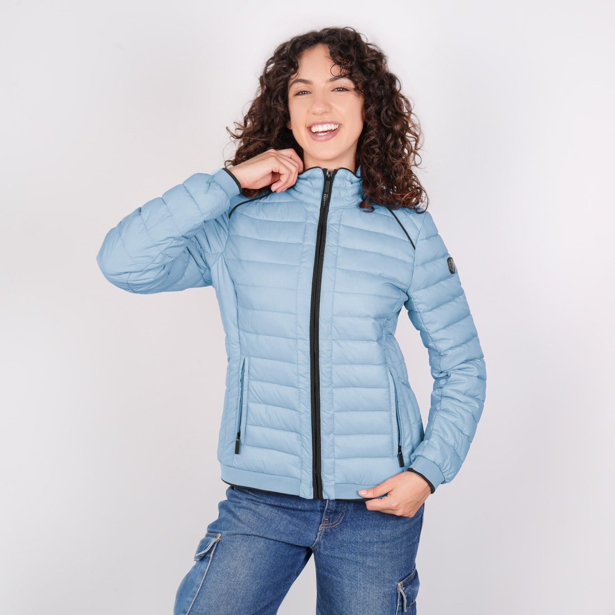 Chamarra capitonada para mujer con cuello alto y bolsillos Greenlander - Greenlander