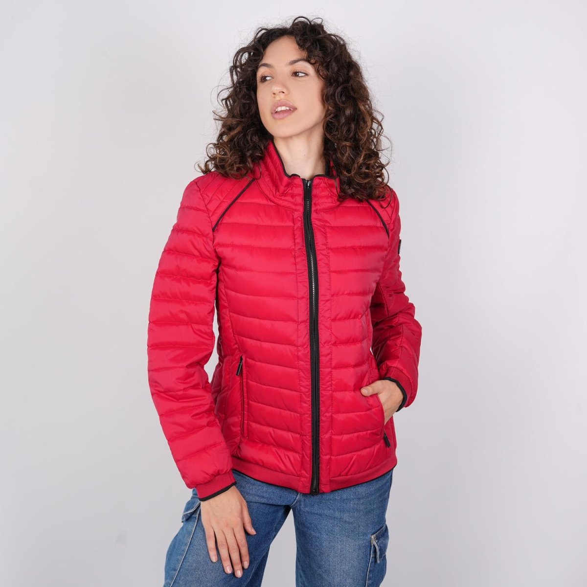 Chamarra capitonada para mujer con cuello alto y bolsillos Greenlander - Greenlander