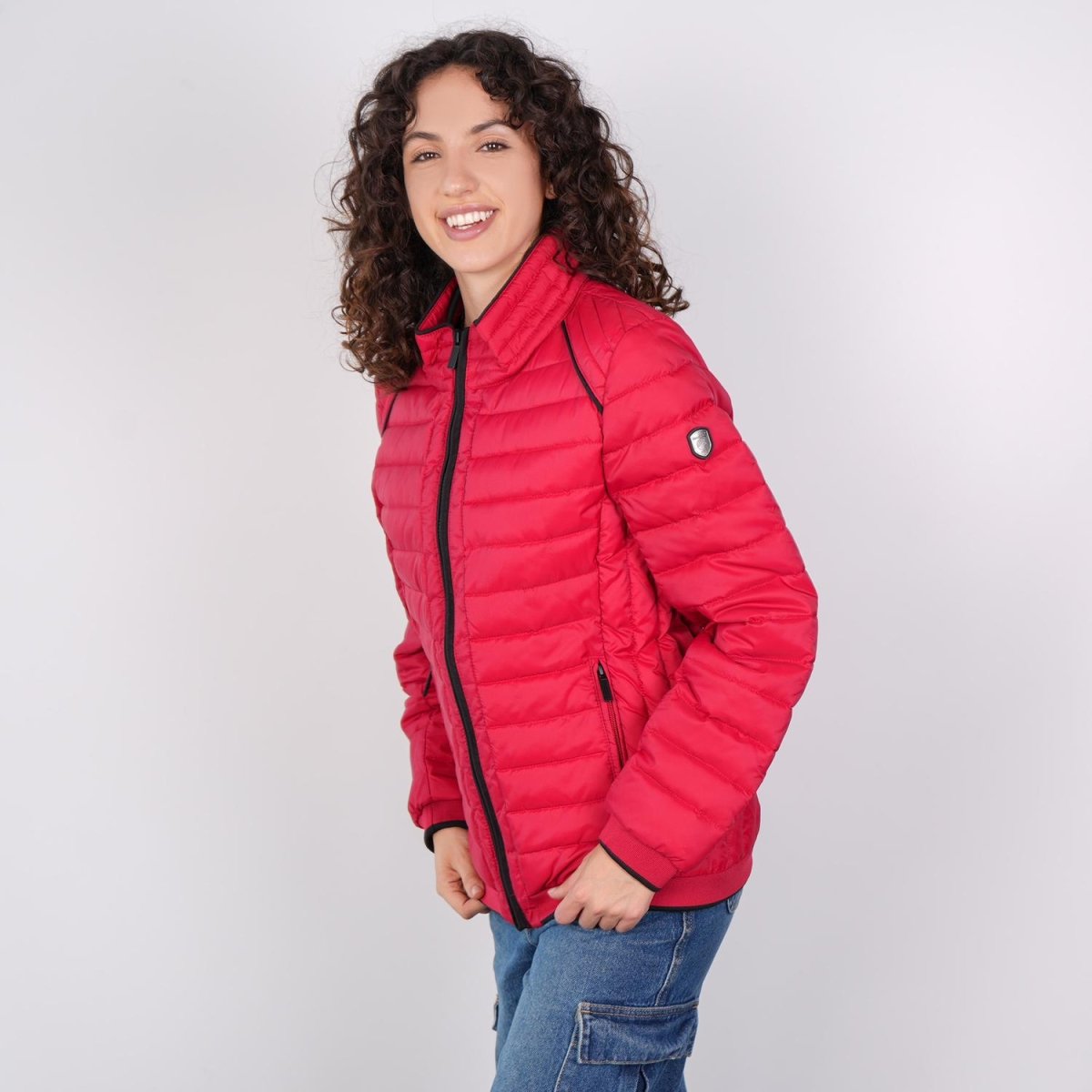 Chamarra capitonada para mujer con cuello alto y bolsillos Greenlander - Greenlander