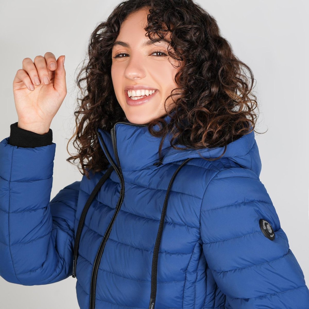 Chamarra capitonada para mujer con cuello alto y gorro desmontable Greenlander - Greenlander