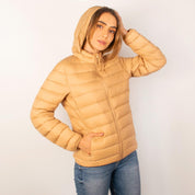 Chamarra capitonada para mujer, empacable con gorro oculto Greenlander - Greenlander