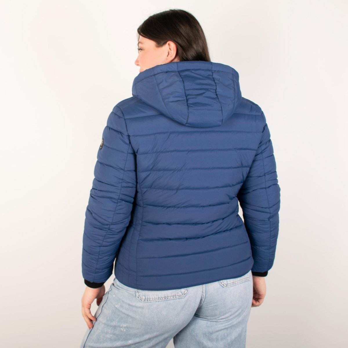 Chamarra capitonada plus size para mujer con cuello alto y gorro desmontable Greenlander - Greenlander