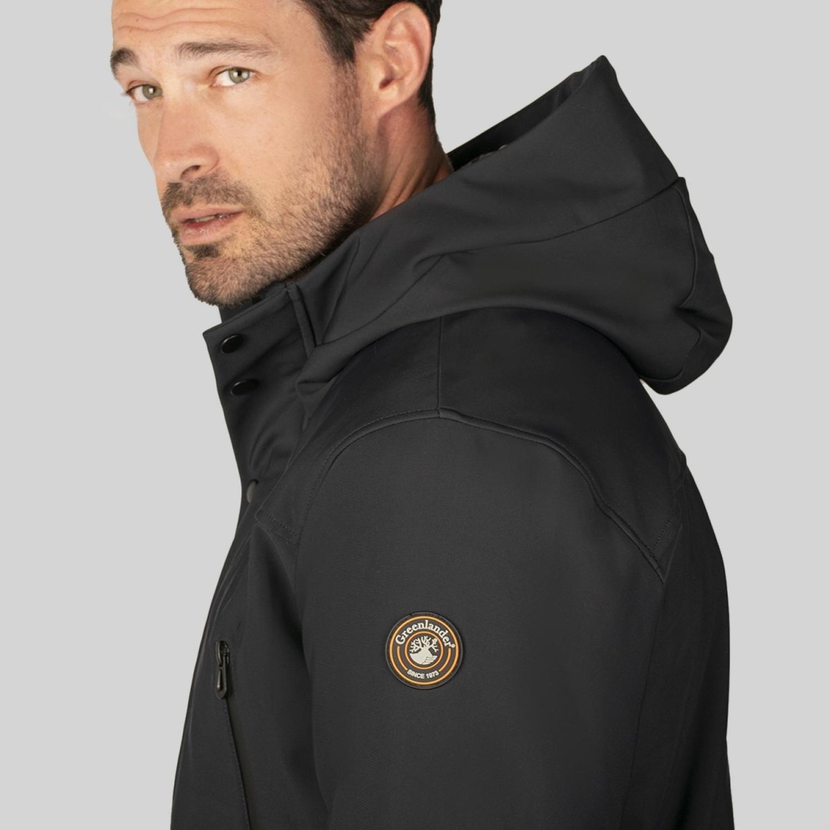 Chamarra con Capucha para hombre con bolsa interna Greenlander - Greenlander