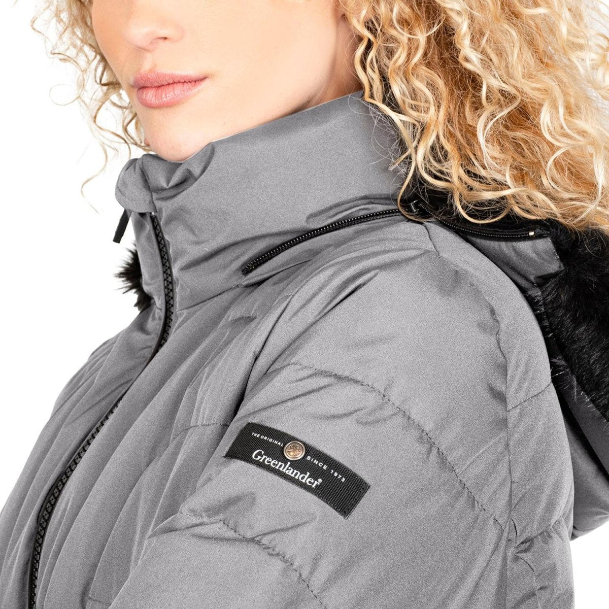 Chamarra Con Gorro Desmontable Mujer Premium - Greenlander