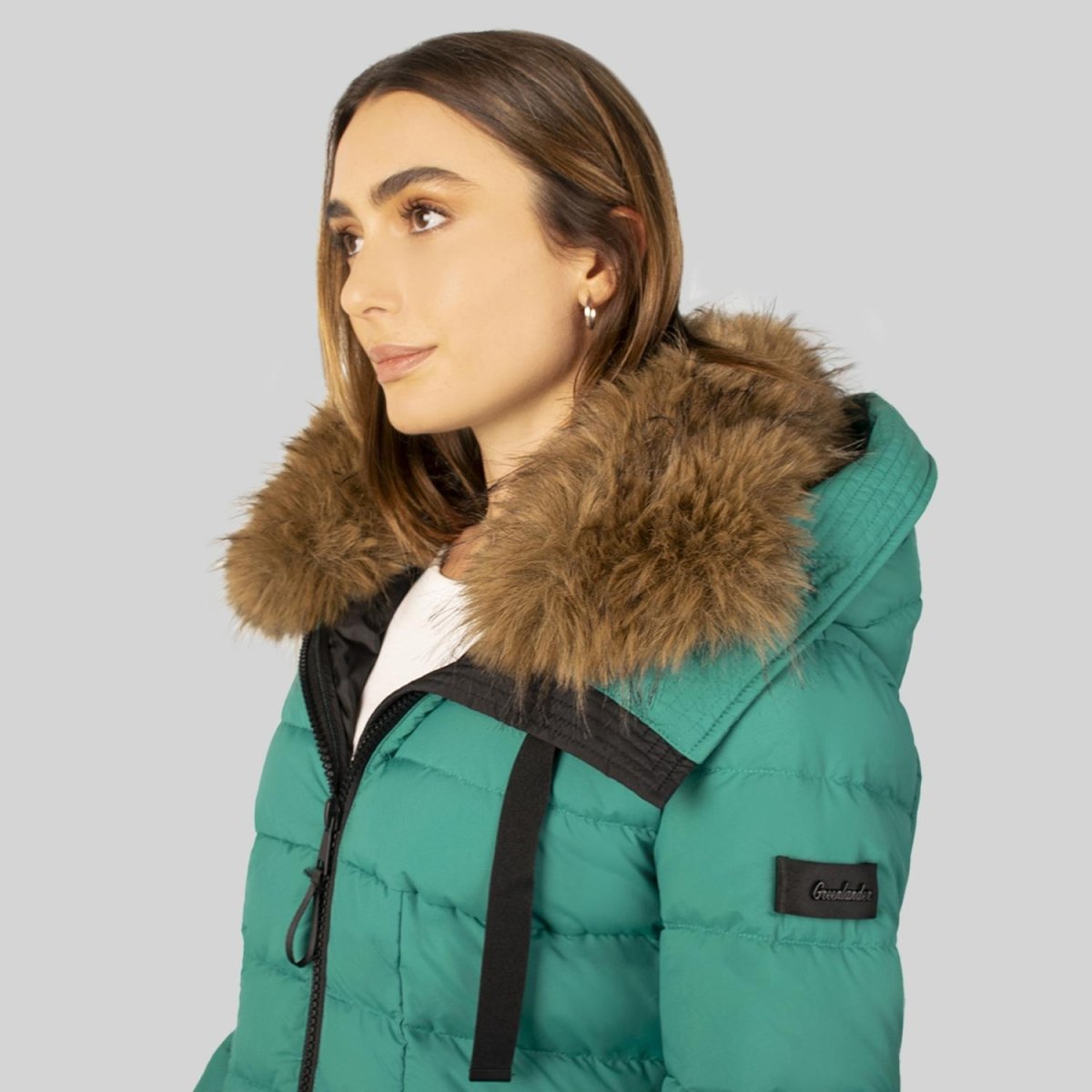 Chamarra corta capitonada para mujer con capucha Greenlander - Greenlander
