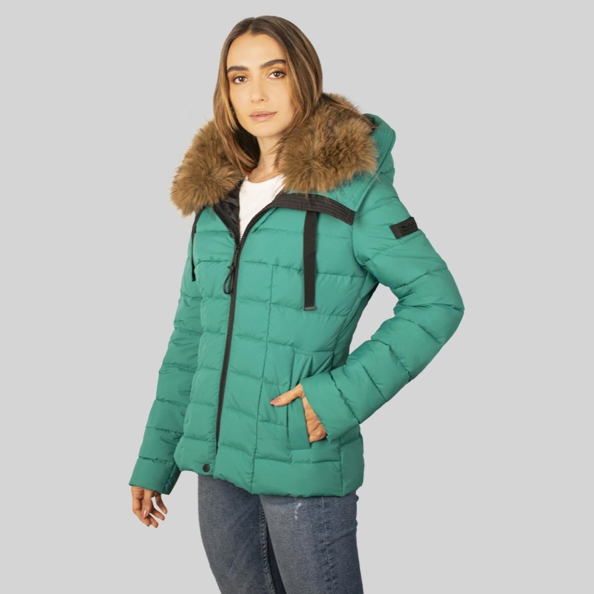 Chamarra corta capitonada para mujer con capucha Greenlander - Greenlander