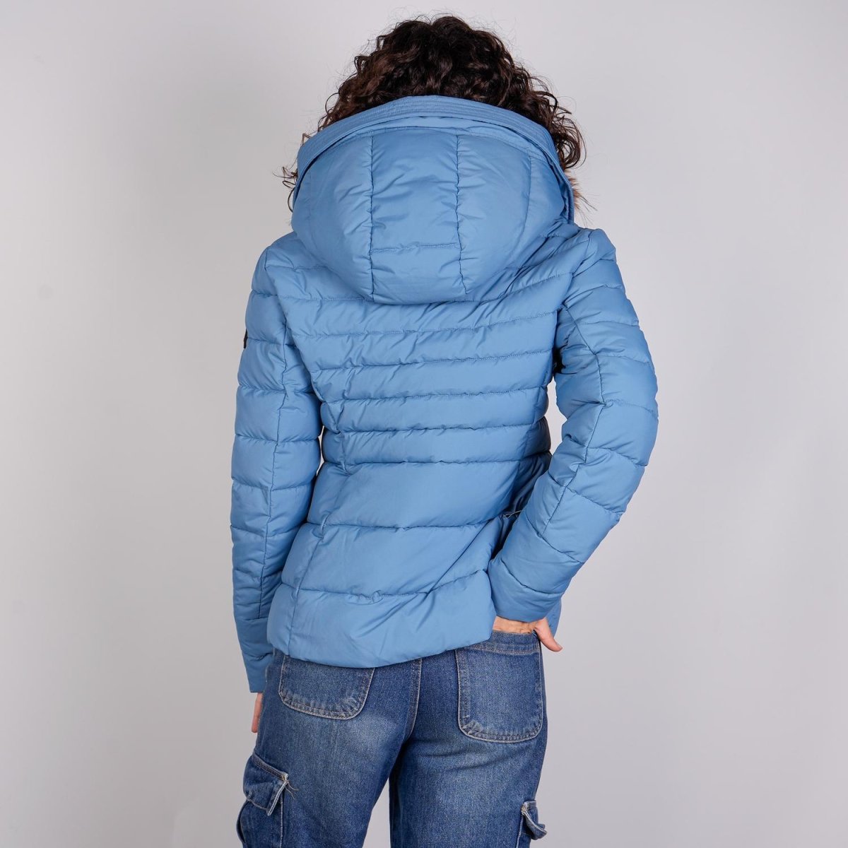 Chamarra corta capitonada para mujer con capucha Greenlander - Greenlander