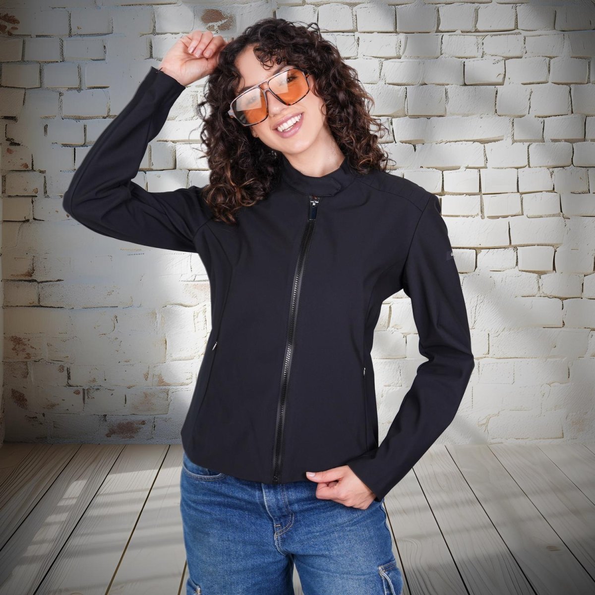 Chamarra corta para mujer con bolsas al costado Greenlander - Greenlander