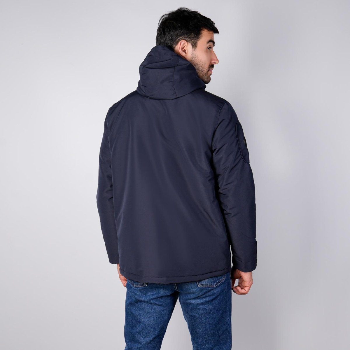 Chamarra de poliéster para hombre con capucha y múltiples bolsillos Greenlander - Greenlander