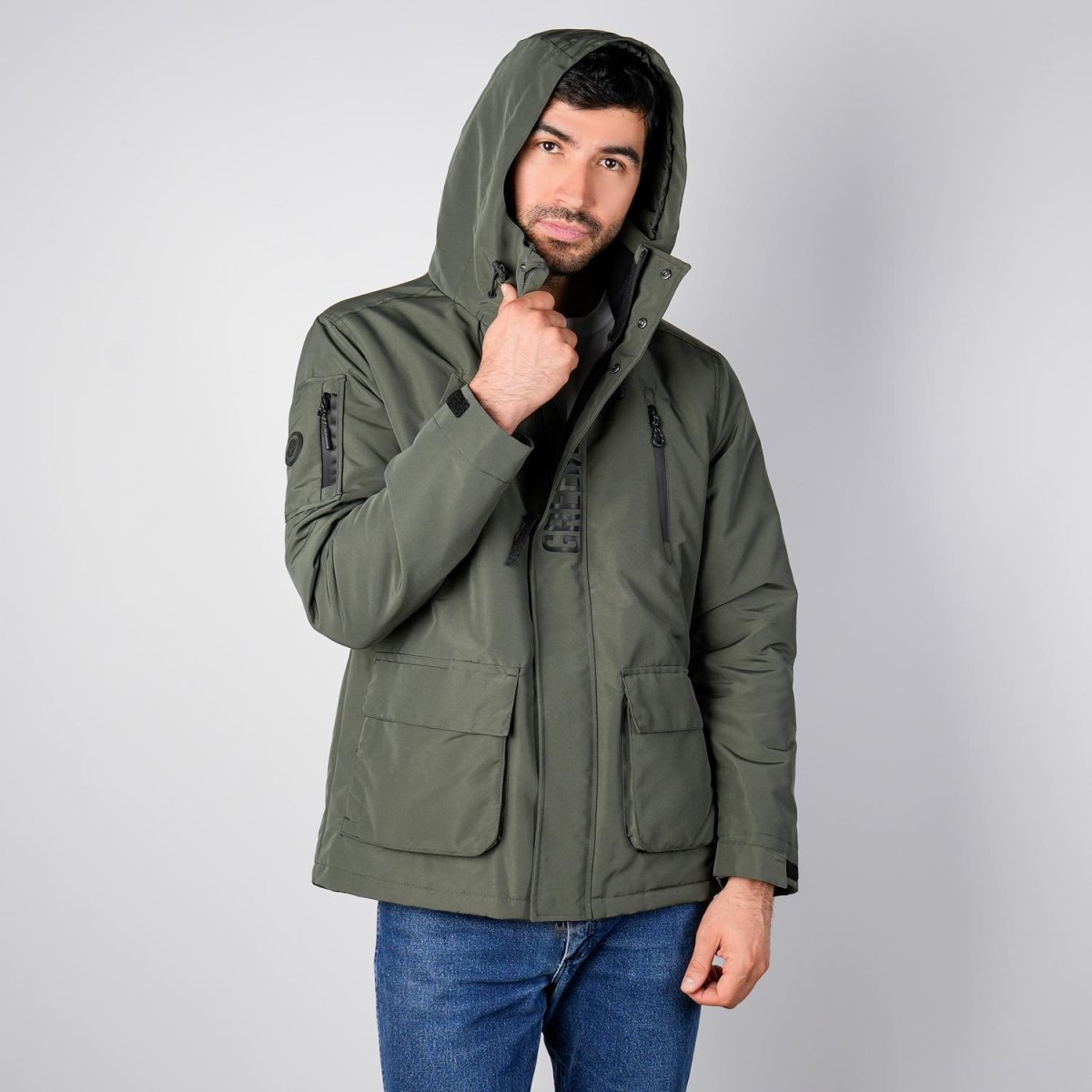 Chamarra de poliéster para hombre con capucha y múltiples bolsillos Greenlander - Greenlander