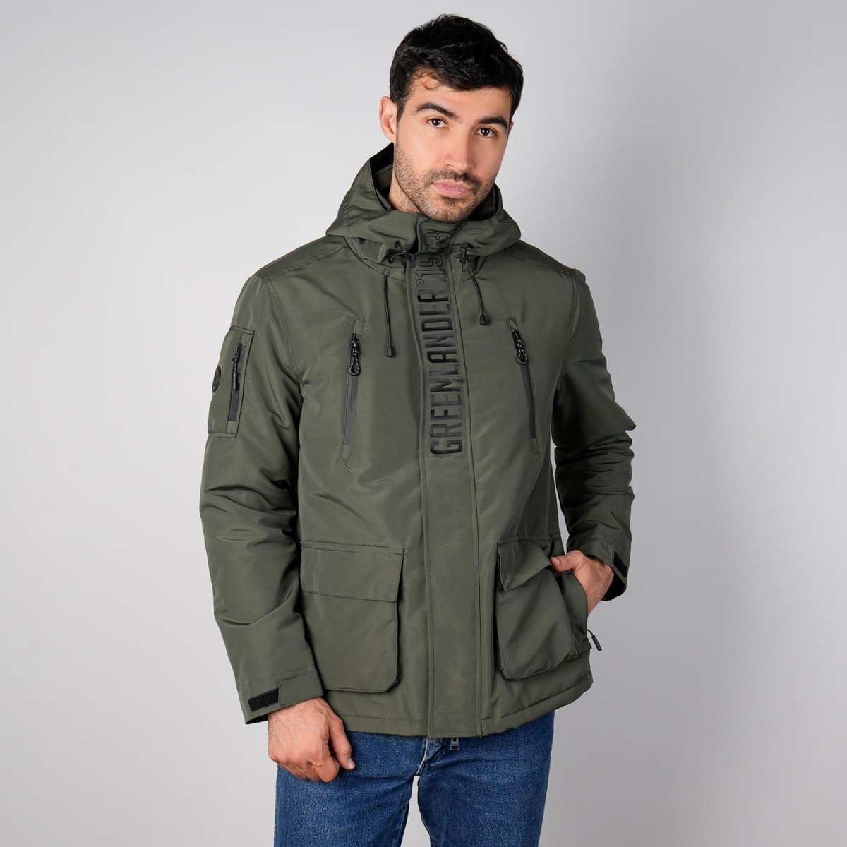 Chamarra de poliéster para hombre con capucha y múltiples bolsillos Greenlander - Greenlander