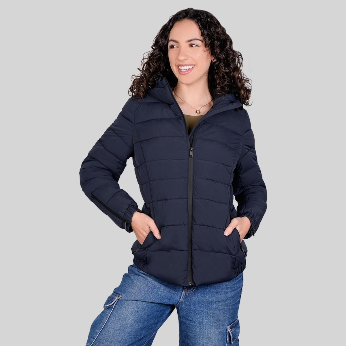 Chamarra larga capitonada para mujer con bolsillos al costadoGreenlander - Greenlander