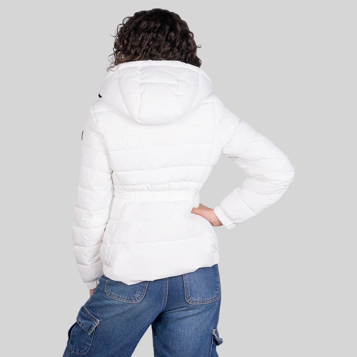 Chamarra larga capitonada para mujer con bolsillos al costadoGreenlander - Greenlander