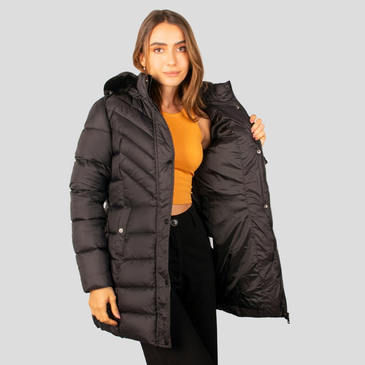 Chamarra larga capitonada para mujer con bolsos al costado Greenlander - Greenlander