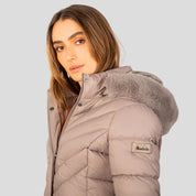 Chamarra larga capitonada para mujer con bolsos al costado Greenlander - Greenlander