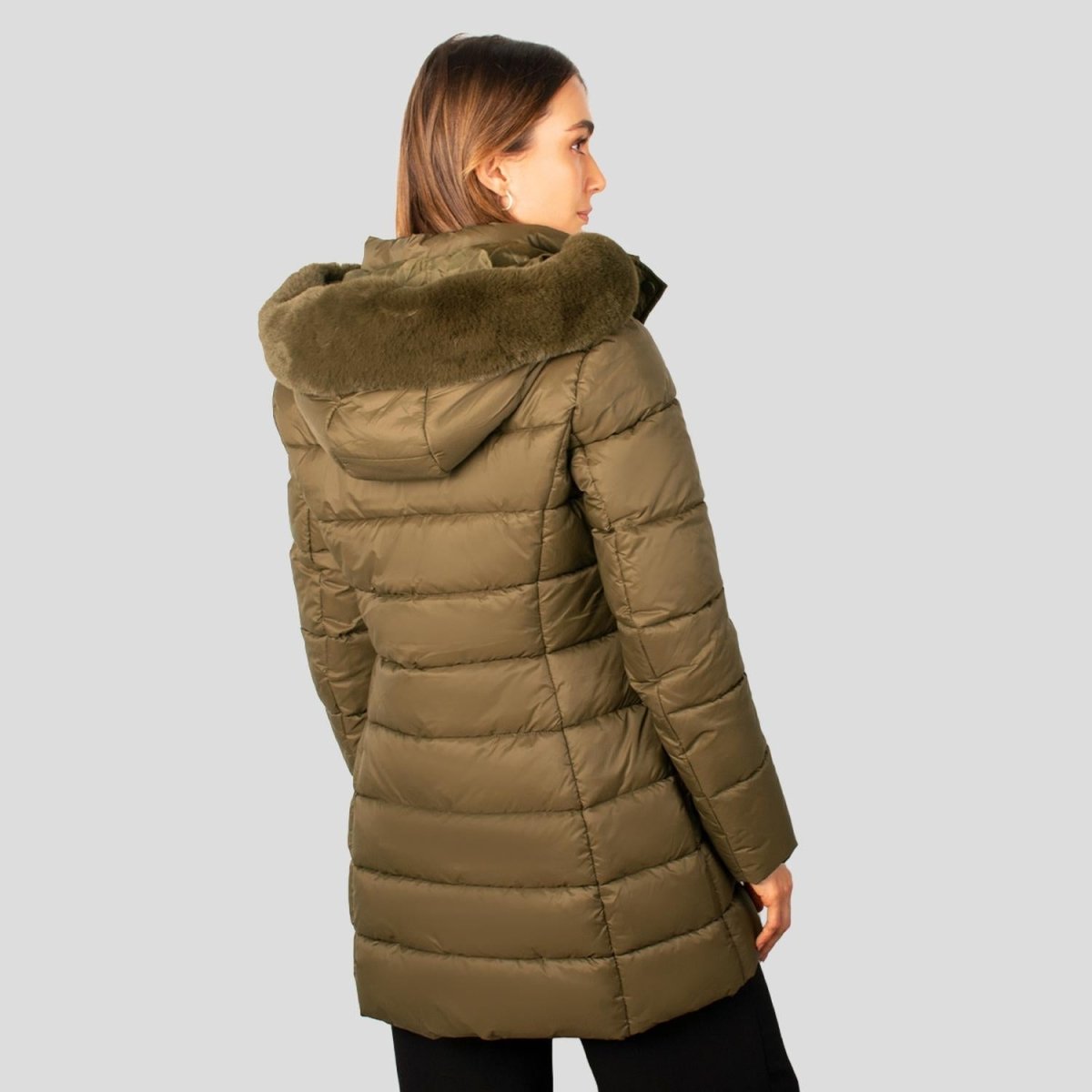 Chamarra larga capitonada para mujer con bolsos al costado Greenlander - Greenlander