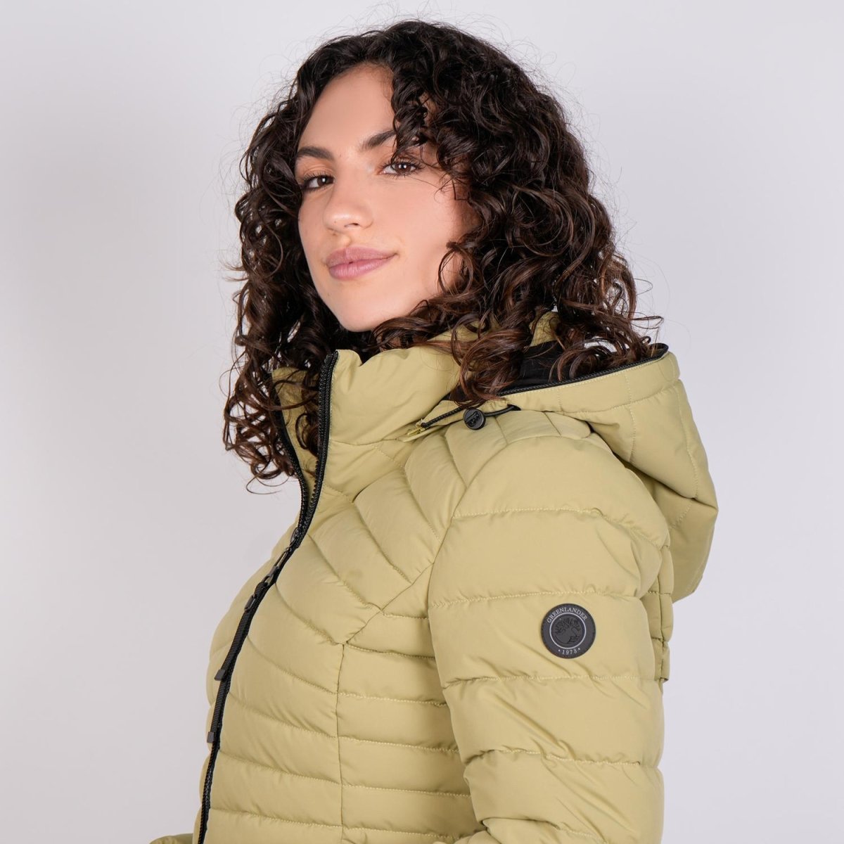 Chamarra larga capitonada para mujer con capucha desmontable Greenlander - Greenlander