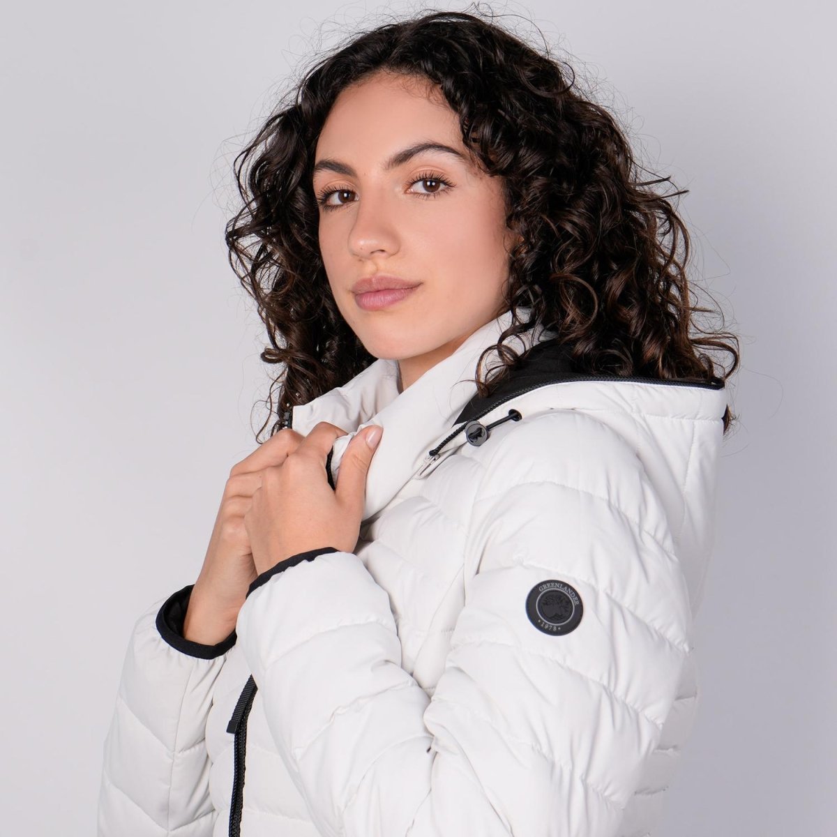 Chamarra larga capitonada para mujer con capucha desmontable Greenlander - Greenlander