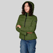 Chamarra larga capitonada para mujer con capucha desmontable Slim Fit | Greenlander - Greenlander