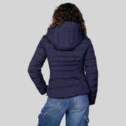 Chamarra larga capitonada para mujer con capucha desmontable Slim Fit | Greenlander - Greenlander
