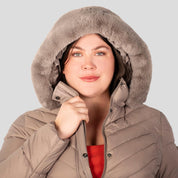 Chamarra larga capitonada plus size para mujer con bolsos al costado Greenlander - Greenlander