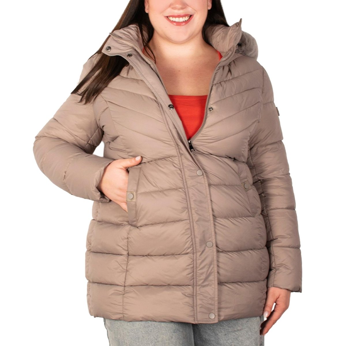 Chamarra larga capitonada plus size para mujer con bolsos al costado Greenlander - Greenlander