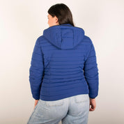 Chamarra larga capitonada plus size para mujer con capucha desmontable Greenlander - Greenlander