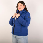 Chamarra larga capitonada plus size para mujer con capucha desmontable Greenlander - Greenlander