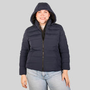 Chamarra larga capitonada plus size para mujer con capucha desmontable Greenlander - Greenlander