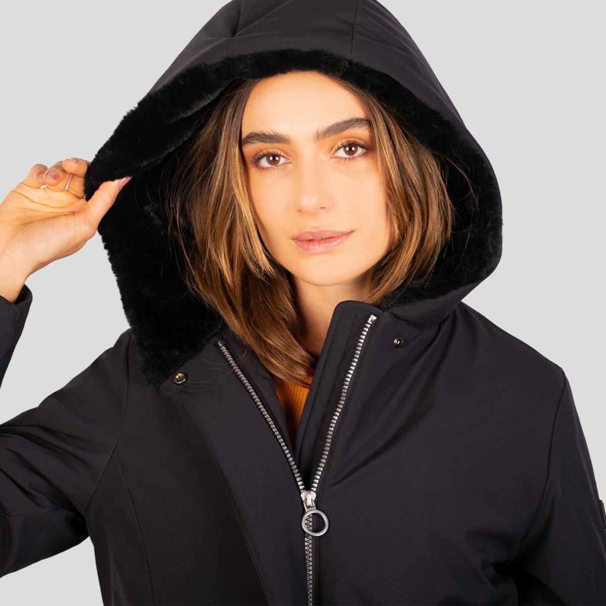 Chamarra larga para Mujer con capucha y bolsas al costado Greenlander - Greenlander