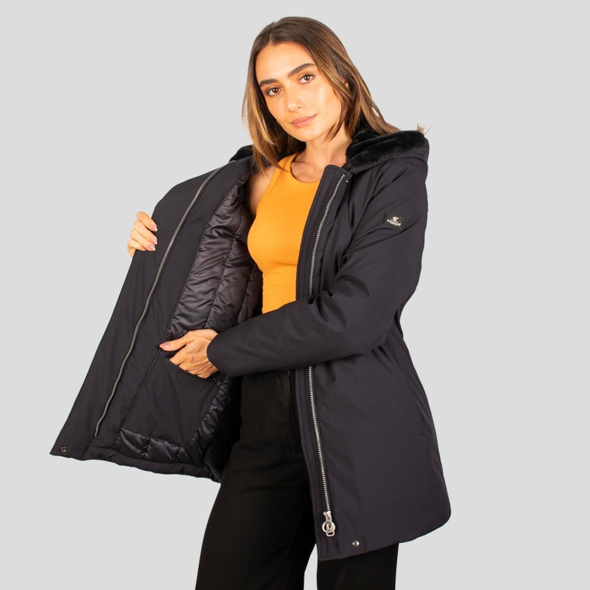 Chamarra larga para Mujer con capucha y bolsas al costado Greenlander - Greenlander