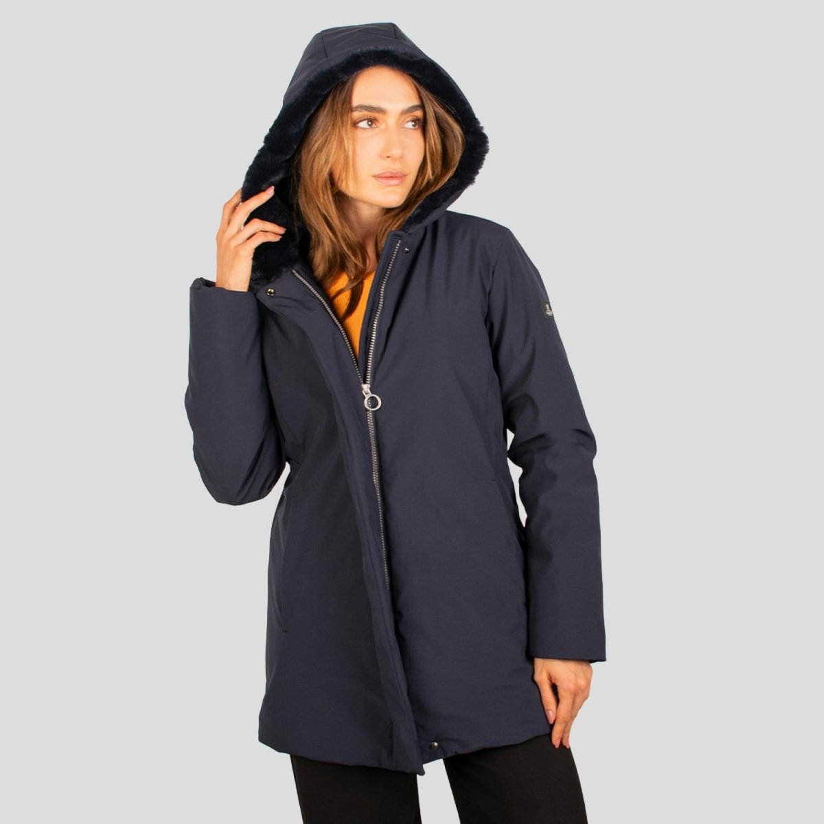 Chamarra larga para Mujer con capucha y bolsas al costado Greenlander - Greenlander