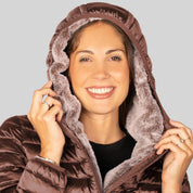 Chamarra Para Mujer Capitonada Con Gorro - Greenlander