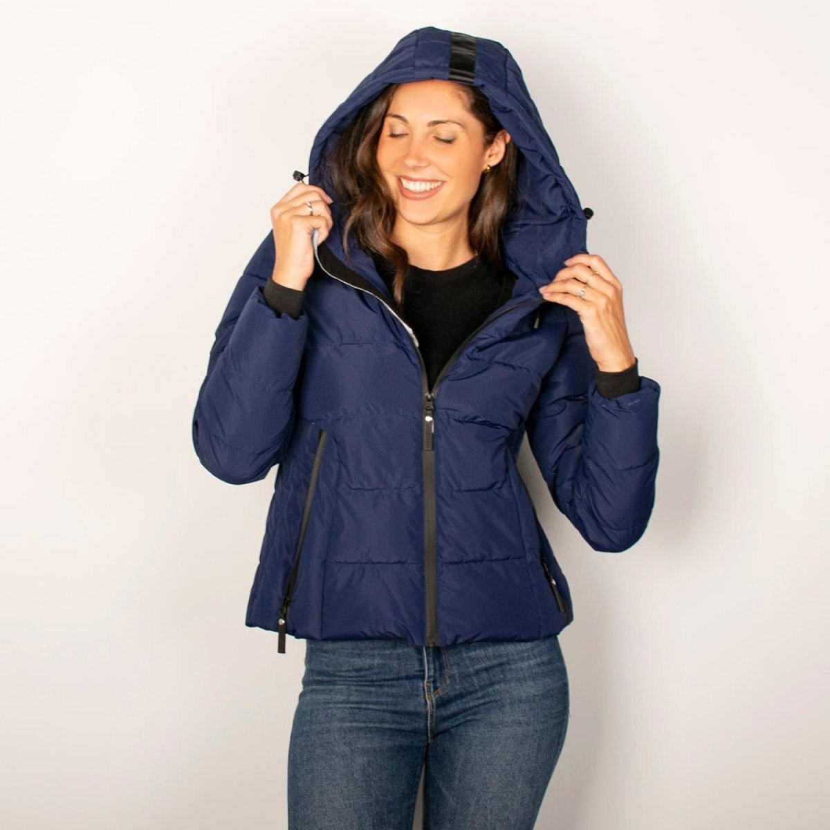 Chamarra Para Mujer Capitonada Con Gorro Greenlander - Greenlander