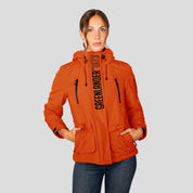 Chamarra Para Mujer Chubasquera Rompevientos Con Gorro Fijo y Cierres Waterproof - The Original Greenlander