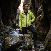 Chamarra rompevientos para hombre con capucha y bolsillos Greenlander - Greenlander