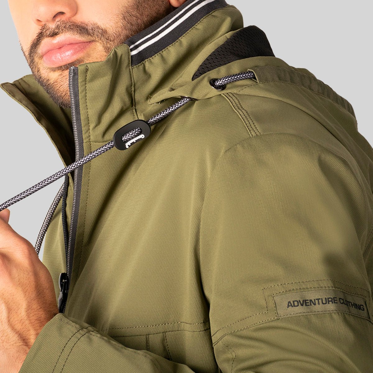 Chamarra Rompevientos Para Hombre con Forro de Mesh y Gorro Desmontable Greenlander - The Original Greenlander